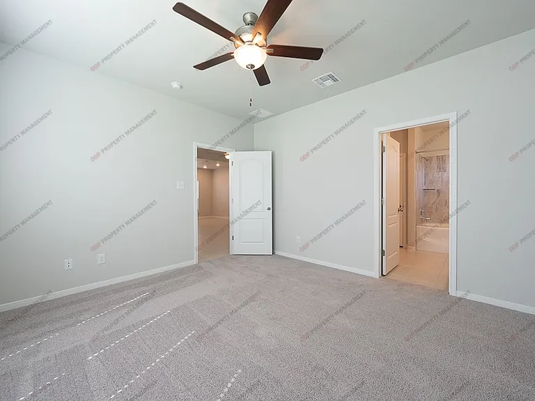 1458 Shadow Hill Ln — Photo 17