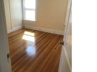 32 Bailey St APT 1, Dorchester Center, MA 02124