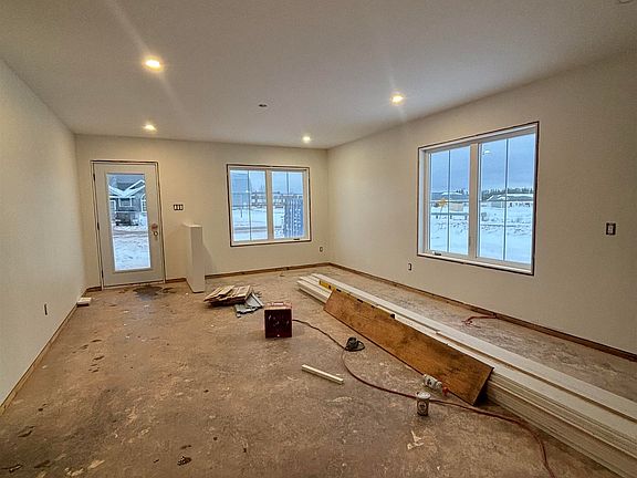 5th image of 122 Wendell Gallant Rd