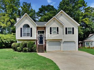 1021 Whispering Woods Dr, Canton, GA 30114