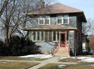 849 Clinton Ave, Oak Park, IL 60304
