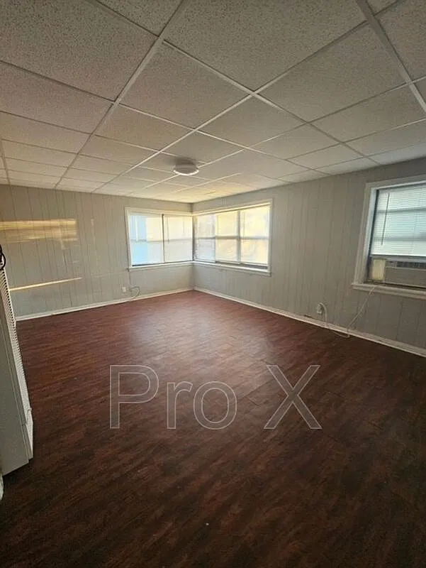 1 bed, 1.0 bath, $650 — Photo 3