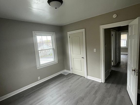 4th image of 849 Glendale Ave