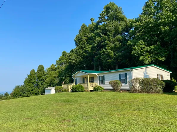 330 Charter Oak Dr SE, Copper Hill, VA 24079