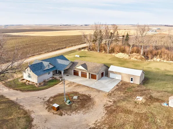 1888 Warbler Ave, Ocheyedan, IA 51354