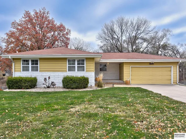 3609 Armbrust Dr, Omaha, NE 68124