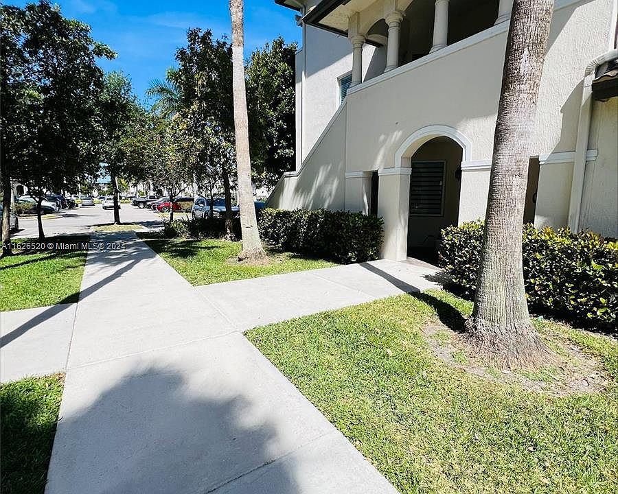 1st image of 11403 NW 89th St APT 111