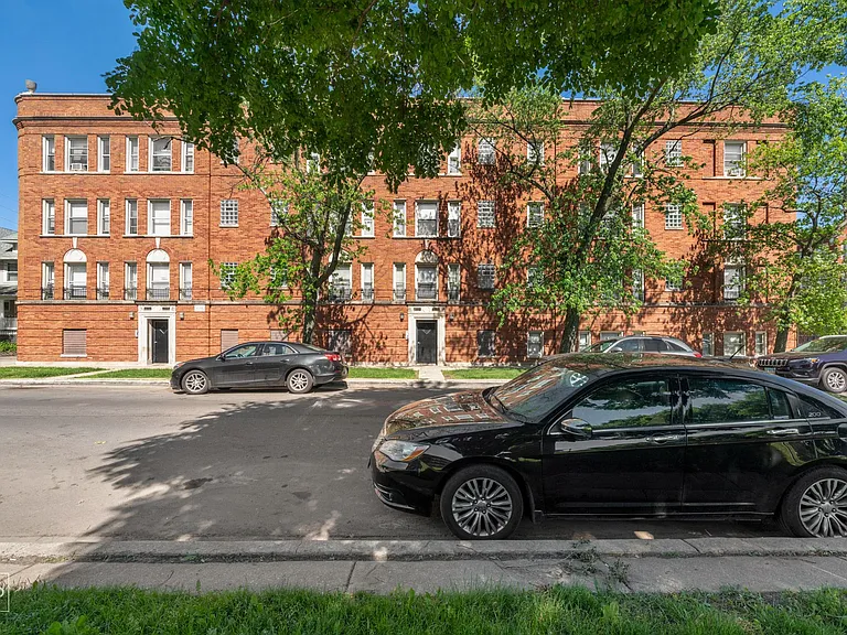 5732 W Washington — Photo 7