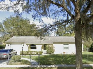 2504 Lumsden Rd, Valrico, FL 33594