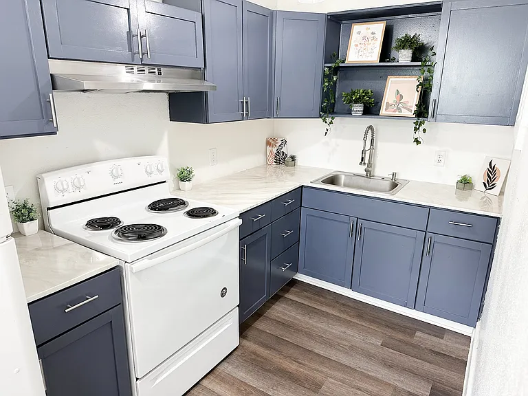 2600 Kingman Blvd #21 — Photo 2