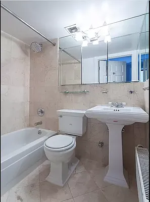 Rented by REAL New York | media 11