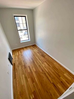 4th image of 432 Rogers Ave #2D