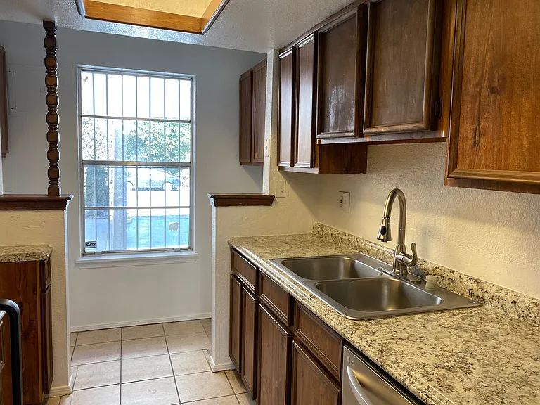 3109 Wayside St #B — Photo 9