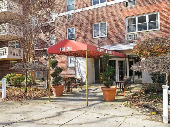 151-20 88th St #2H, Queens, NY 11414