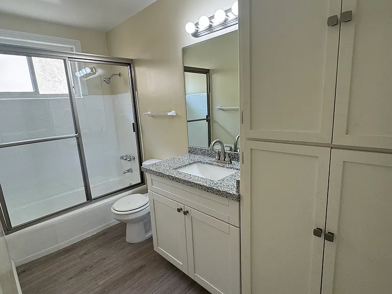 26001 Cypress St #6 — Photo 11
