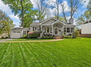 626 Meadowridge Ln, Saint Louis, MO