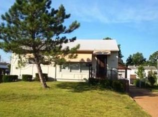 3720 Carondelet Blvd, Saint Louis, MO 63123