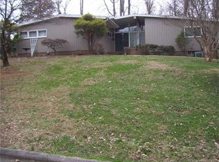 817 Hawthorn Ave, Albemarle, NC 28001