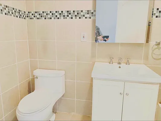 Rented by null | media 25