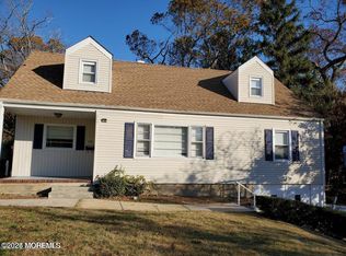 259 Garfield Ave, Oakhurst, NJ 07755