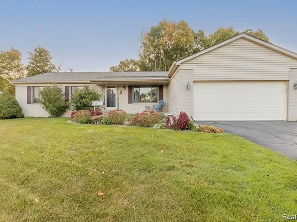 1783 S Milford Rd, Milford, MI 48381