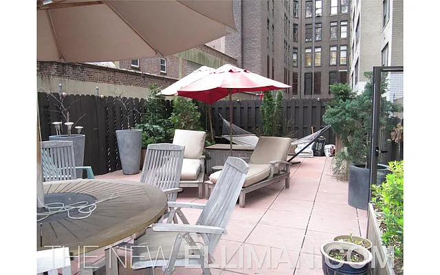 Rented by Douglas Elliman | media 25