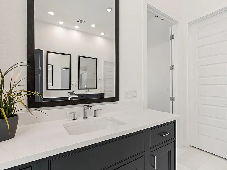 4503 Grassland Dr — Photo 18