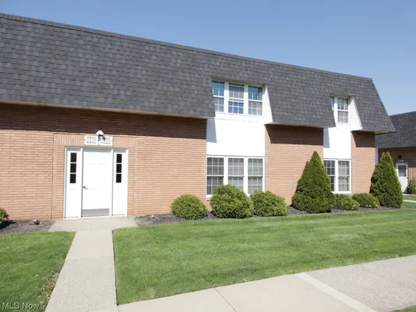 6944 N Parkway Dr #6944, Middleburg Heights, OH 44130