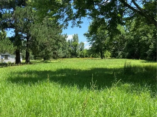 72 W Main St, Lavaca, AR 72941