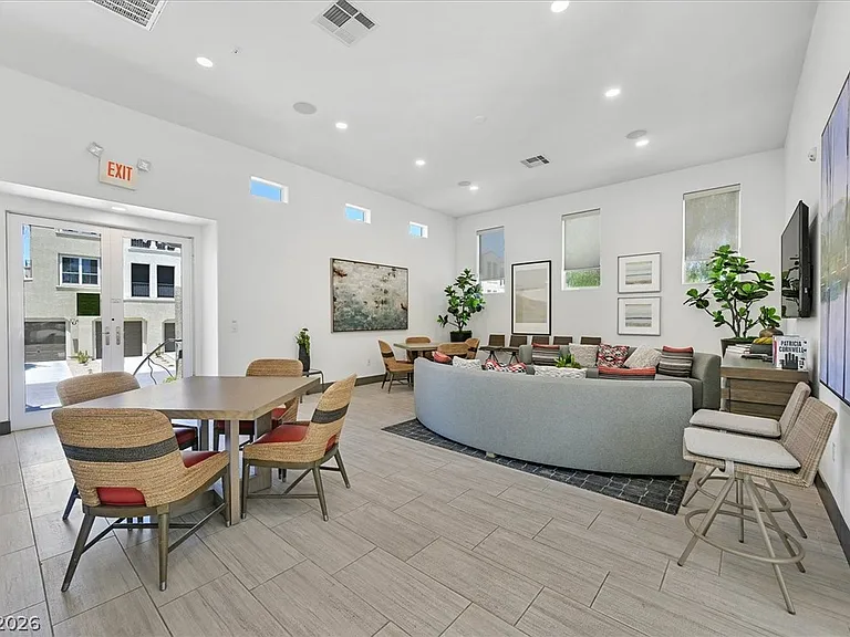 2555 Hampton Rd #4306 — Photo 32