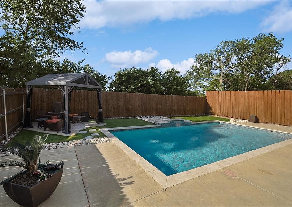 1st image of 2432 Whispering Pines Dr