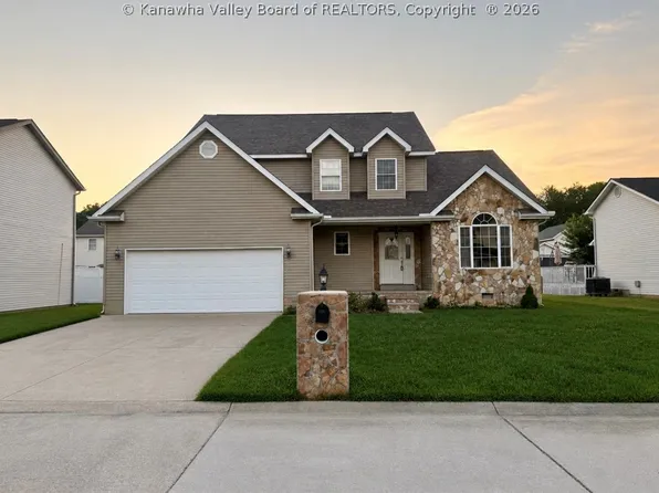 218 Parkstone Dr, Fraziers Bottom, WV 25082