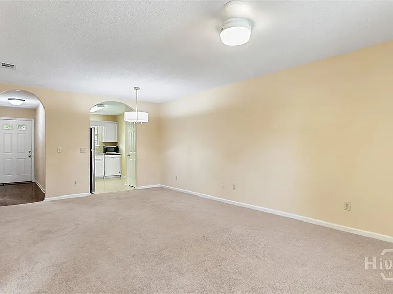 211 Edgewater Rd #40 — Photo 6
