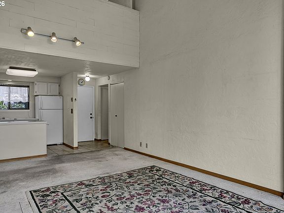 5th image of 4427 Fox Hollow Rd APT 7