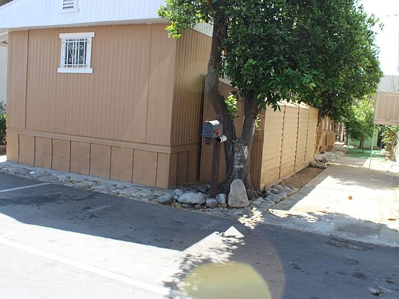 4th image of 850 W Mission Blvd Trailer A46