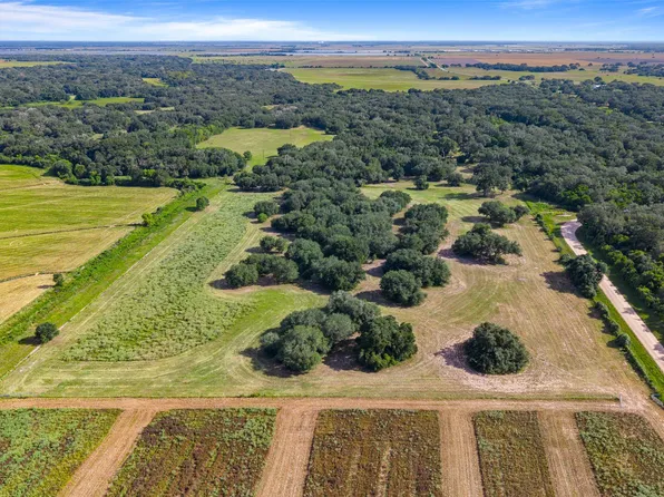 County Road 382, Louise, TX 77455