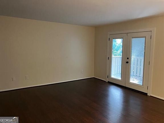 4th image of 908 Woodcliff Dr
