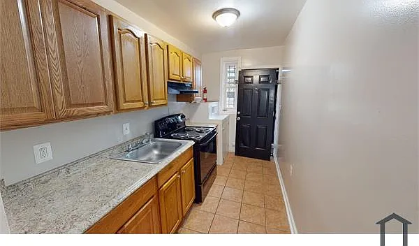 1 bed, $1,498 — Photo 2