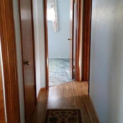 3rd image of 709 Champagne Ave SW