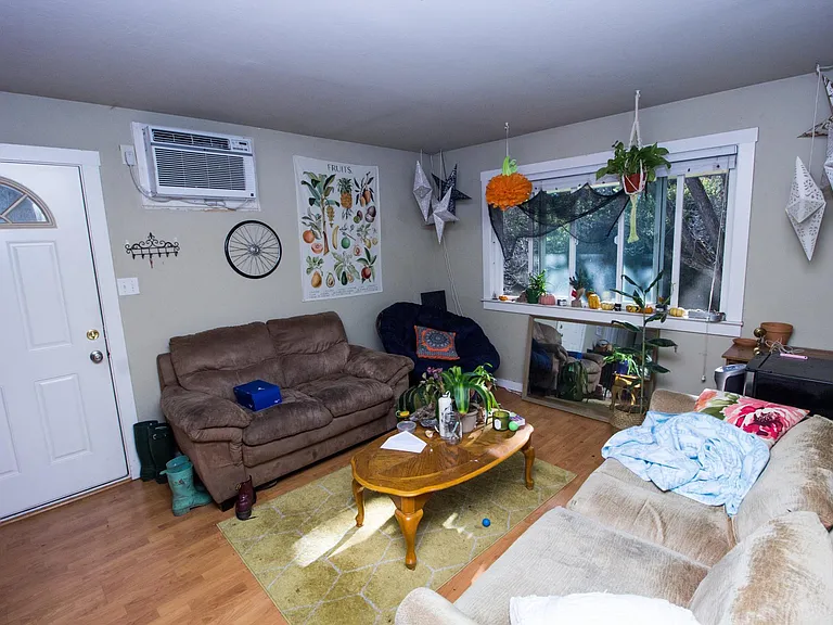 720 D St #7 — Photo 5