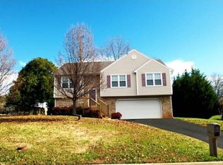 337 Smoketree Ln, Lynchburg, VA 24502