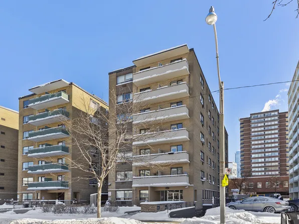 149 Saint George St #308, Toronto, ON M5R 2L9