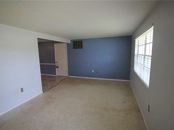 5th image of 3842 Beacon Square Dr