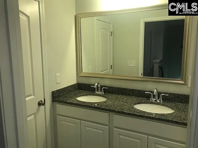 1403 Tamarind Ln — Photo 15
