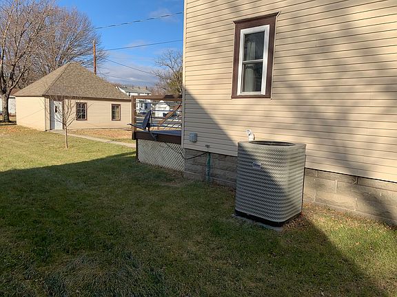 2nd image of 776 Bradley Ave