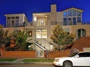 1018 1st St, Coronado, CA 92118
