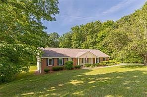 1st image of 94 Oberlochen Way