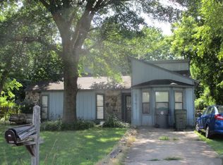 5641 Flowering Peach Dr, Memphis, TN 38115