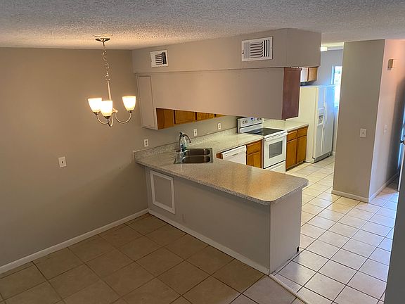 3rd image of 4318 Windergate Ct