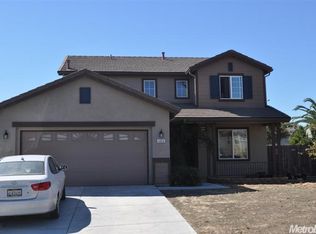 1400 Angus St, Patterson, CA 95363